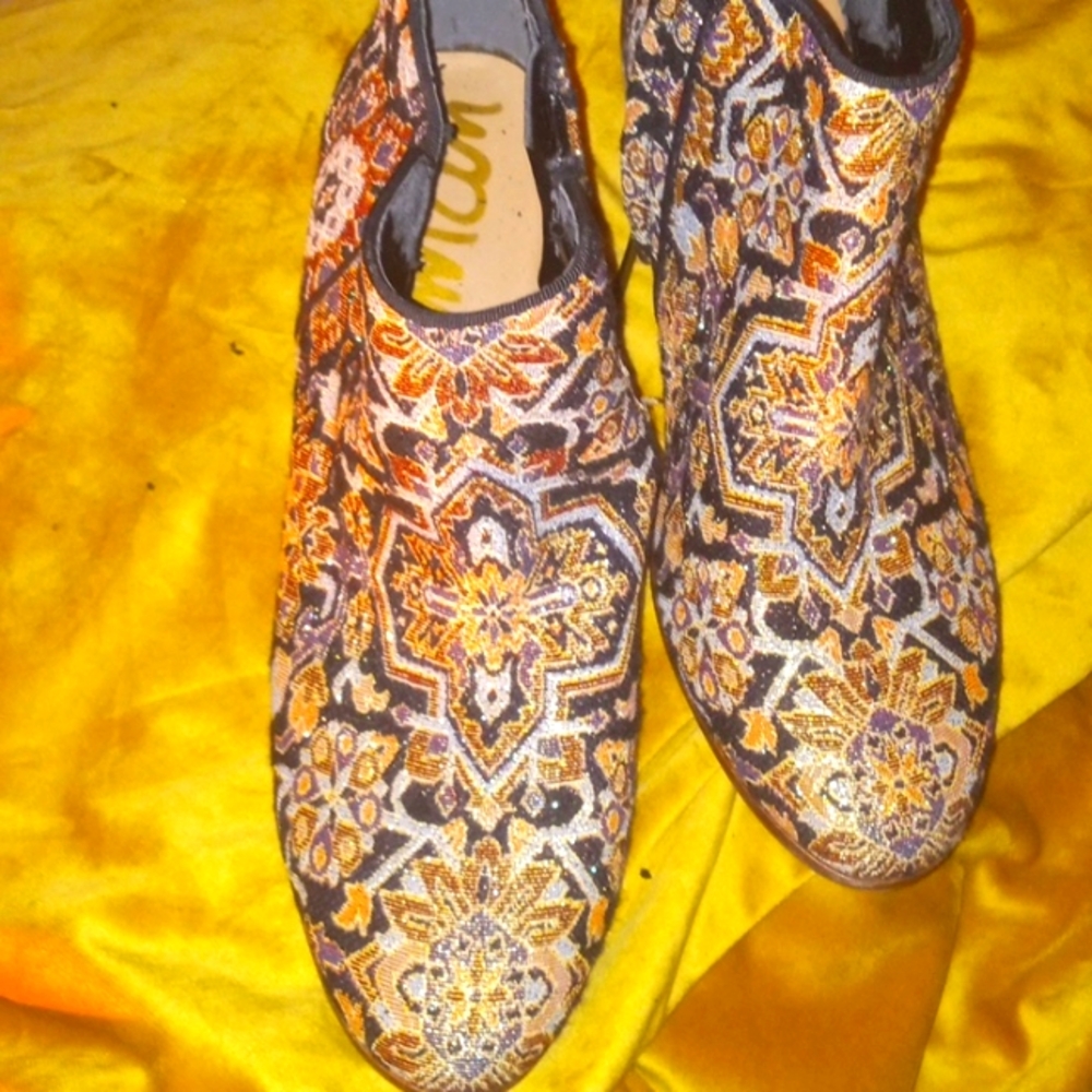 LIKE NEW SAM EDLEMAN LOS ANLKE BOOTS